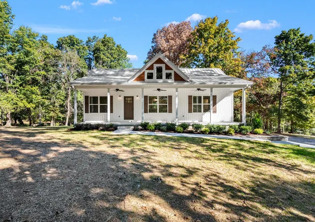 Photo 1 of Single family home for sale at 147 Bosham Rd, Westmoreland, TN 37186 | MLS# 3603500 | Listing updated on 2026-10-01