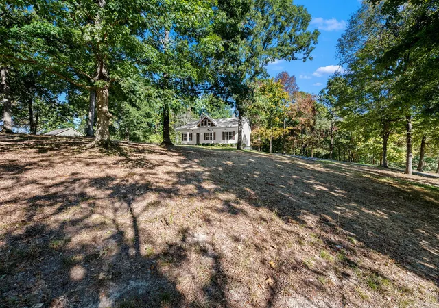 Photo 3 of Single family home for sale at 147 Bosham Rd, Westmoreland, TN 37186 | MLS# 3603500 | Listing updated on 2026-10-01