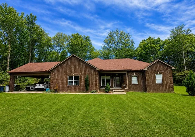 Photo 1 of Single family home for sale at 6734 Highway 41 N, Cedar Hill, TN 37032 | MLS# 3610094 | Listing updated on 2026-10-01