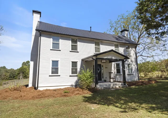 Photo 3 of Single family home for sale at 1030 Upper Crk Rd, Vanleer, TN 37181 | MLS# 3609882 | Listing updated on 2026-10-03