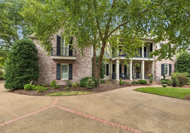 Photo 1 of Single family home for sale at 3 Applerock Ct, Brentwood, TN 37027 | MLS# 3626143 | Listing updated on 2026-10-29