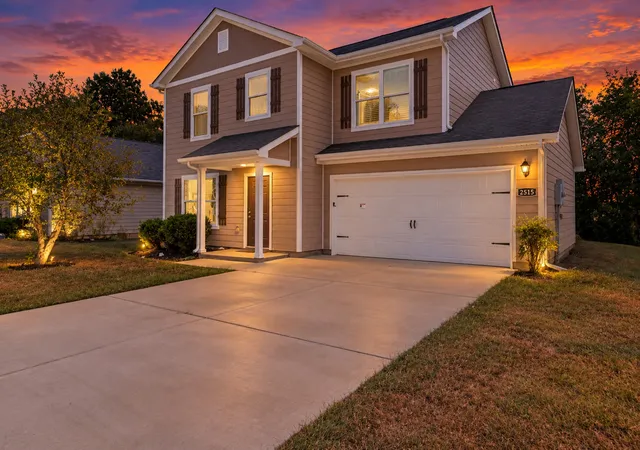 Photo 1 of Single family home for sale at 2515 Queen Bee Dr, Columbia, TN 38401 | MLS# 3610081 | Listing updated on 2026-10-16