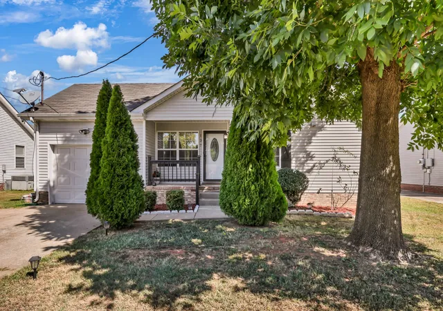 Single family home for sale at 137 Union Hall Rd, Clarksville, TN 37040 | MLS# 3610998