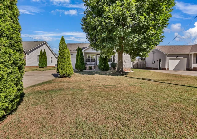 Photo 3 of Single family home for sale at 137 Union Hall Rd, Clarksville, TN 37040 | MLS# 3610998 | Listing updated on 2026-10-09