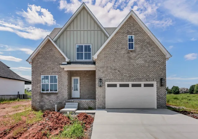 Photo 1 of Single family home for sale at 210 Low Plains Ln, Clarksville, TN 37043 | MLS# 3610236 | Listing updated on 2026-10-07