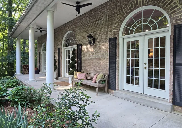Photo 4 of Single family home for sale at 6045 Carter Ln, Franklin, TN 37064 | MLS# 3602934 | Listing updated on 2026-10-16