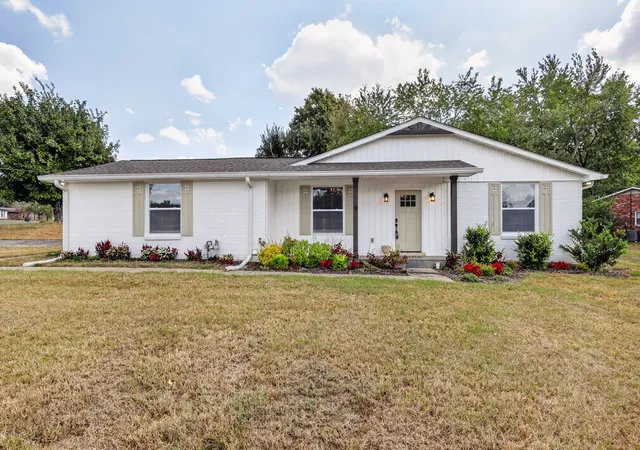 Single family home for sale at 4893 Rainer Dr, Old Hickory, TN 37138 | MLS# 3602487