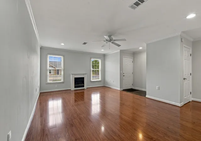 Photo 4 of Condo for sale at 103 Cloister Dr, Nashville, TN 37205 | MLS# 3615510 | Listing updated on 2026-10-09