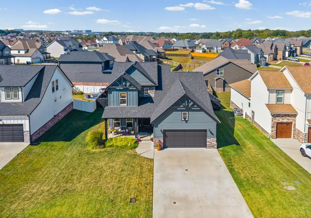 Photo 3 of Single family home for sale at 2664 Remington Trce, Clarksville, TN 37043 | MLS# 3614445 | Listing updated on 2026-10-09