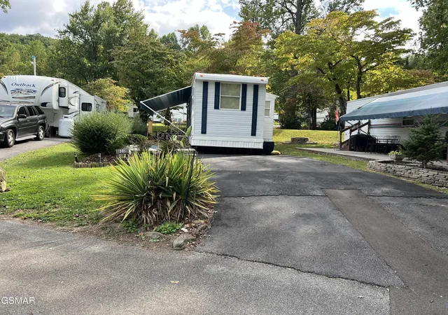 Photo 2 of Land for sale at 4229 East Pkwy, Gatlinburg, TN 37738 | MLS# 3602499 | Listing updated on 2026-09-29