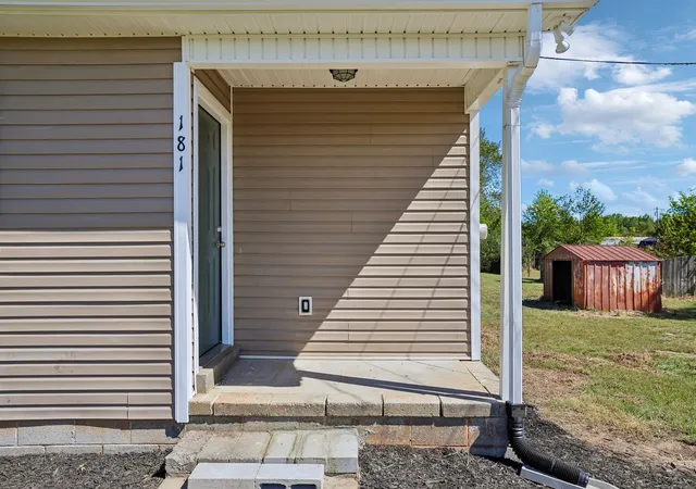 Photo 3 of Single family home for sale at 181 S C St, Hillsboro, TN 37342 | MLS# 3602631 | Listing updated on 2026-10-08