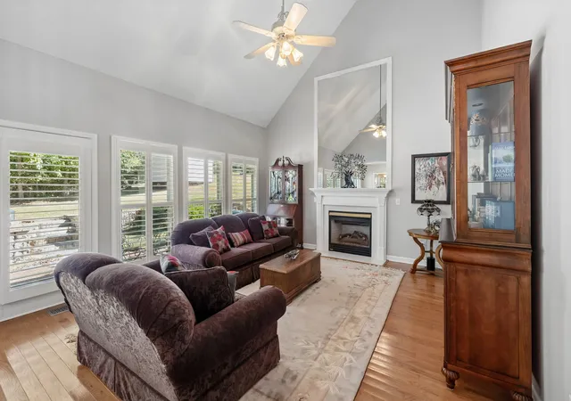 Photo 3 of Single family home for sale at 949 Wonderland Pass, Hermitage, TN 37076 | MLS# 3609938 | Listing updated on 2026-10-05