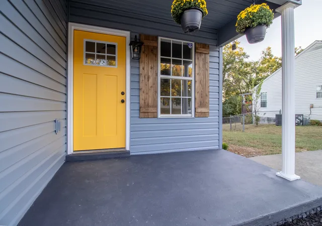 Photo 2 of Single family home for sale at 3305 Dockside Dr, Hermitage, TN 37076 | MLS# 3603570 | Listing updated on 2026-10-05