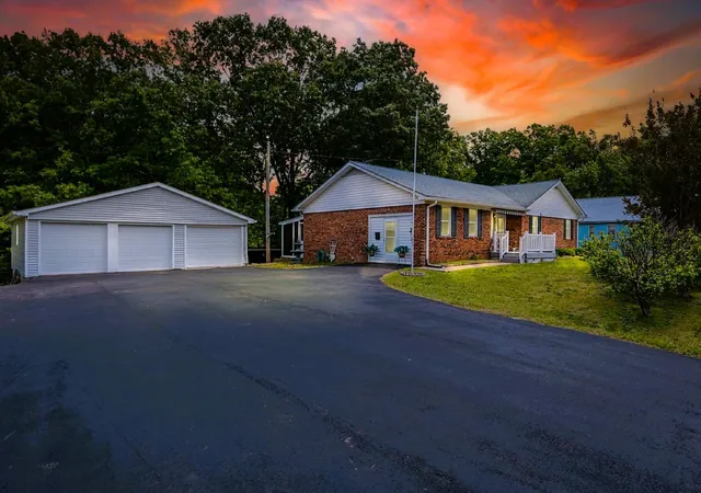 Single family home for sale at 190 Post Oak Ave, Camden, TN 38320 | MLS# 3603616