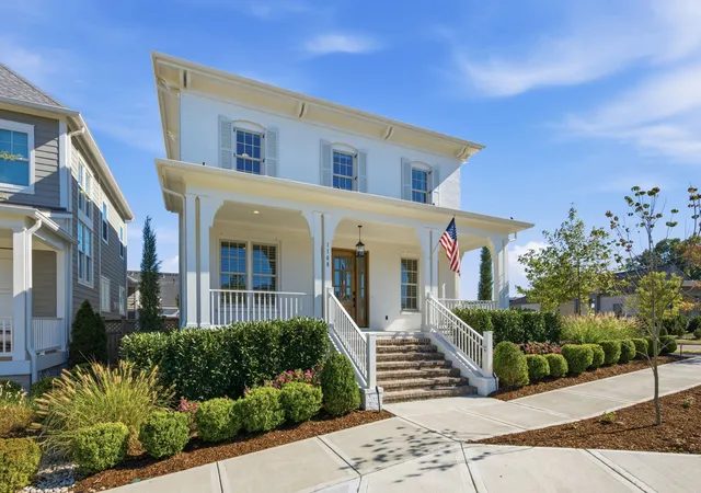 Photo 3 of Single family home for sale at 1108 Southbrooke Blvd, Franklin, TN 37064 | MLS# 3602916 | Listing updated on 2026-10-08