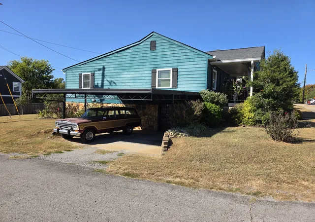 Photo 3 of Single family home for sale at 712 Bryan St, Old Hickory, TN 37138 | MLS# 3611417 | Listing updated on 2026-10-05