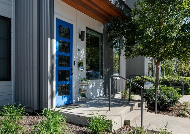 Listing Photo 4 - Condo for sale in building located at 1400 Pillow St, Nashville, TN 37203 - Unit #102