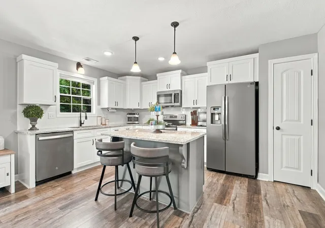 Photo 3 of Single family home for sale at 1591 Ellie Piper Cir, Clarksville, TN 37043 | MLS# 3603116 | Listing updated on 2026-10-03