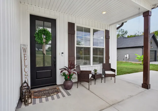 Photo 2 of Single family home for sale at 119 Lagoon Dr, Mc Minnville, TN 37110 | MLS# 3603794 | Listing updated on 2026-10-01