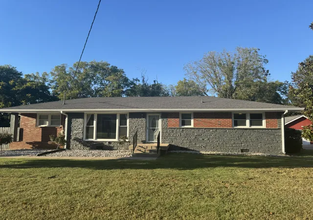 Photo 1 of Single family home for sale at 1629 Edgewood Dr, Lebanon, TN 37087 | MLS# 3602889 | Listing updated on 2026-10-03