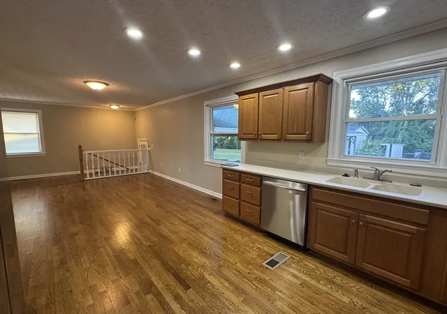 Photo 3 of Single family home for sale at 1629 Edgewood Dr, Lebanon, TN 37087 | MLS# 3602889 | Listing updated on 2026-10-03
