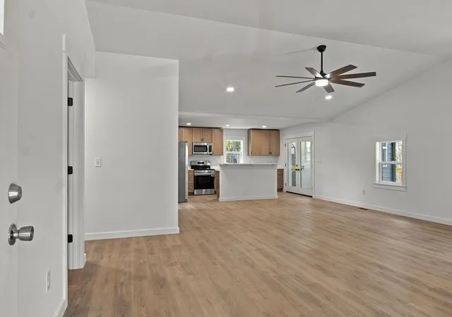 Photo 4 of Single family home for sale at 463 Woodland Rd, Hohenwald, TN 38462 | MLS# 3602854 | Listing updated on 2026-09-29