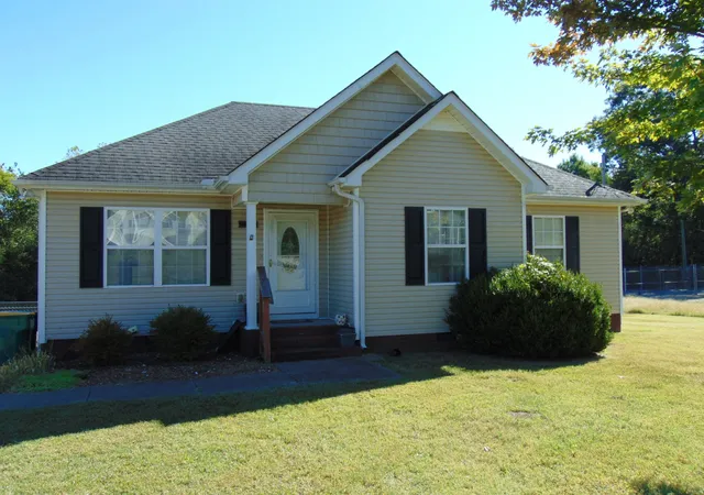 Photo 1 of Single family home for sale at 1534 Joanne Cir, Lewisburg, TN 37091 | MLS# 3624295 | Listing updated on 2026-10-27