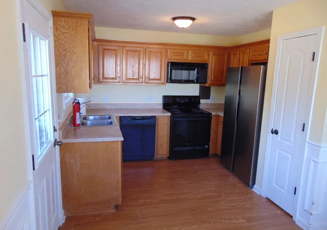 Photo 3 of Single family home for sale at 1534 Joanne Cir, Lewisburg, TN 37091 | MLS# 3624295 | Listing updated on 2026-10-27
