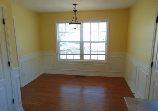 Photo 4 of Single family home for sale at 1534 Joanne Cir, Lewisburg, TN 37091 | MLS# 3624295 | Listing updated on 2026-10-27