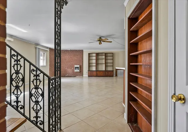 Photo 2 of Single family home for sale at 5014 Chaffin Dr, Nashville, TN 37221 | MLS# 3602877 | Listing updated on 2026-10-06