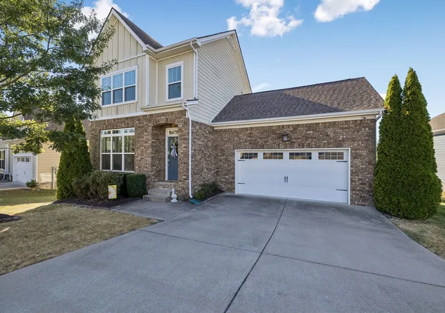 Photo 3 of Single family home for sale at 1300 Duns Ln, Nolensville, TN 37135 | MLS# 3602852 | Listing updated on 2026-10-06