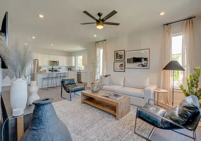Photo 4 of Townhouse for sale at 5631 Lenox Ave, Nashville, TN 37209 | MLS# 3603135 | Listing updated on 2026-09-30