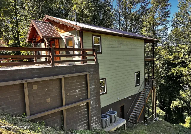 Photo 2 of Single family home for sale at 344 Silverbell Hgts Ln, Gatlinburg, TN 37738 | MLS# 3602642 | Listing updated on 2026-09-29