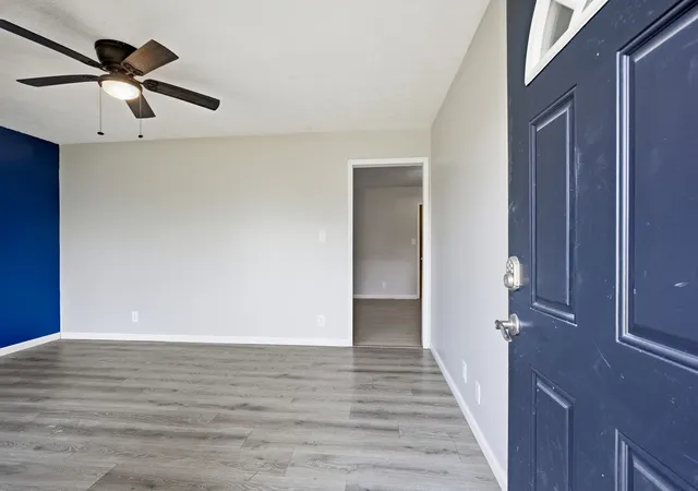 Photo 3 of Single family home for sale at 335 Cunningham Ln, Clarksville, TN 37042 | MLS# 3603107 | Listing updated on 2026-10-02