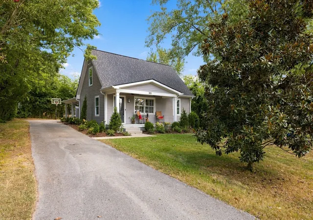 Photo 4 of Single family home for sale at 305 Mercury Dr, Franklin, TN 37064 | MLS# 3602747 | Listing updated on 2026-10-04