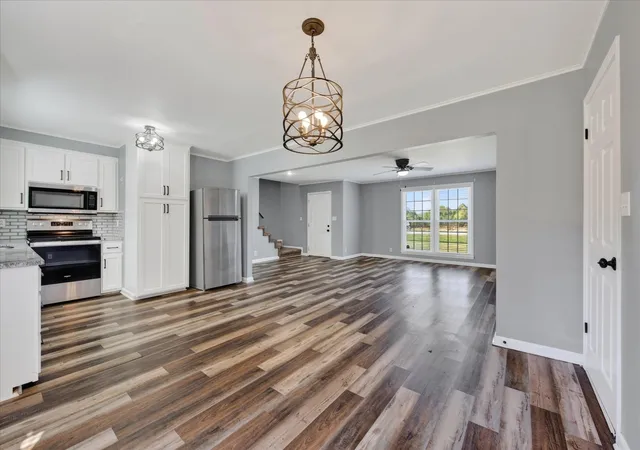 Photo 1 of Single family home for sale at 2121 Basham Ln, Clarksville, TN 37043 | MLS# 3612489 | Listing updated on 2026-10-29