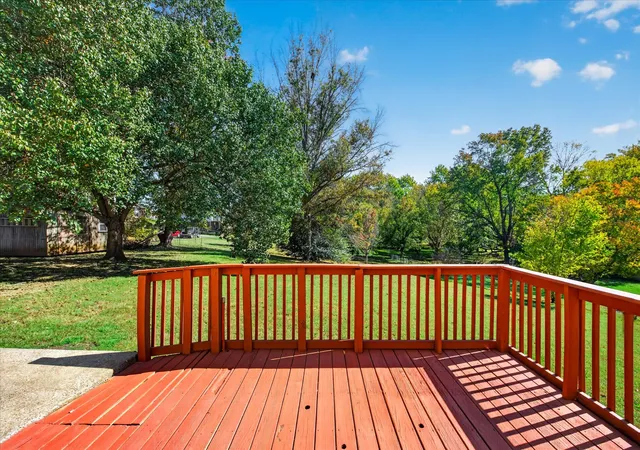 Photo 3 of Single family home for sale at 2121 Basham Ln, Clarksville, TN 37043 | MLS# 3612489 | Listing updated on 2026-10-29