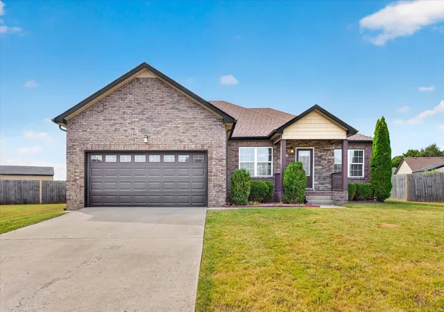 Photo 1 of Sale Pending at 676 Crestone Ct, Clarksville, TN 37042 | MLS# 3602716 | Listing updated on 2026-10-19