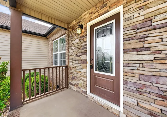 Photo 4 of Sale Pending at 676 Crestone Ct, Clarksville, TN 37042 | MLS# 3602716 | Listing updated on 2026-10-19