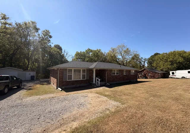 Photo 3 of Single family home for sale at 2481 Pulley Rd, Nashville, TN 37214 | MLS# 3618602 | Listing updated on 2026-10-09
