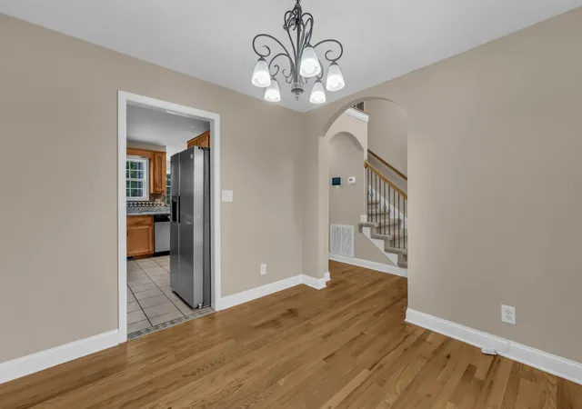 Photo 3 of Single family home for sale at 180 Cloe Ct, Clarksville, TN 37042 | MLS# 3612073 | Listing updated on 2026-10-08