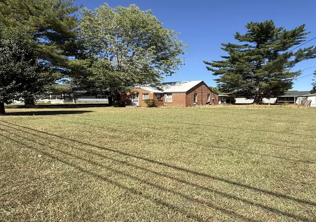 Photo 3 of Single family home for sale at 180 Old Post Rd, Mc Minnville, TN 37110 | MLS# 3602768 | Listing updated on 2026-09-29