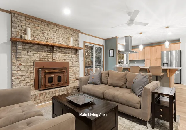 Photo 4 of Single family home for sale at 3008 Brownwood Dr, Chattanooga, TN 37404 | MLS# 3602722 | Listing updated on 2026-09-30