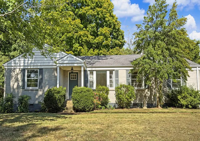 Photo 3 of Single family home for sale at 1662 Valley Rd, Clarksville, TN 37043 | MLS# 3603601 | Listing updated on 2026-10-06