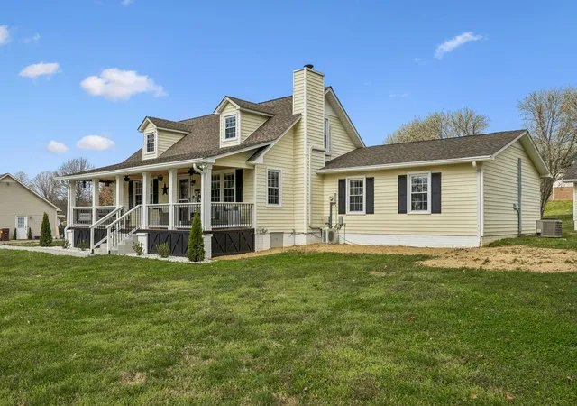 Single family home for sale at 3971 Cantebury Dr, Culleoka, TN 38451 | MLS# 3611831