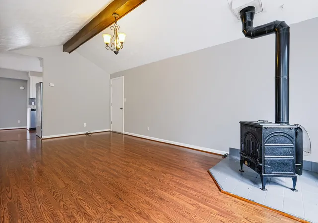 Photo 4 of Single family home for sale at 223 Marshall Dr, Clarksville, TN 37042 | MLS# 3611657 | Listing updated on 2026-10-05