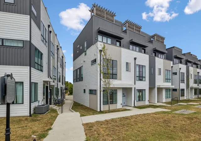 Photo 1 of Townhouse for sale at 1628 County Hospital Rd, Nashville, TN 37218 | MLS# 3603337 | Listing updated on 2026-10-01