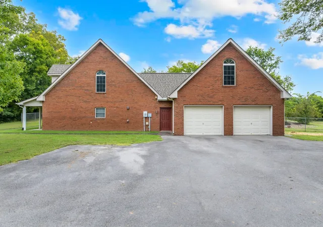 Photo 2 of Single family home for sale at 3822 Cherokee Trl, Lascassas, TN 37085 | MLS# 3611176 | Listing updated on 2026-10-07