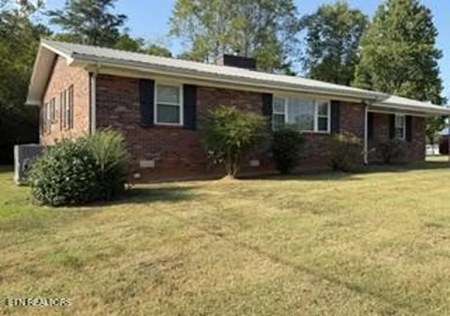 Photo 2 of Single family home for sale at 126 Tonawanda Tr, Madisonville, TN 37354 | MLS# 3602806 | Listing updated on 2026-10-01