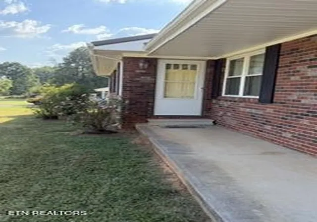 Photo 3 of Single family home for sale at 126 Tonawanda Tr, Madisonville, TN 37354 | MLS# 3602806 | Listing updated on 2026-10-01